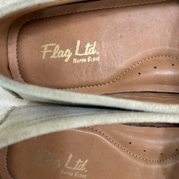 Tan size 10 moccasin - Picture 2 of 6